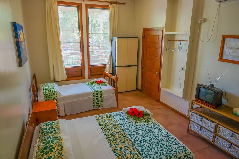 Lynn's Getaway Hotel