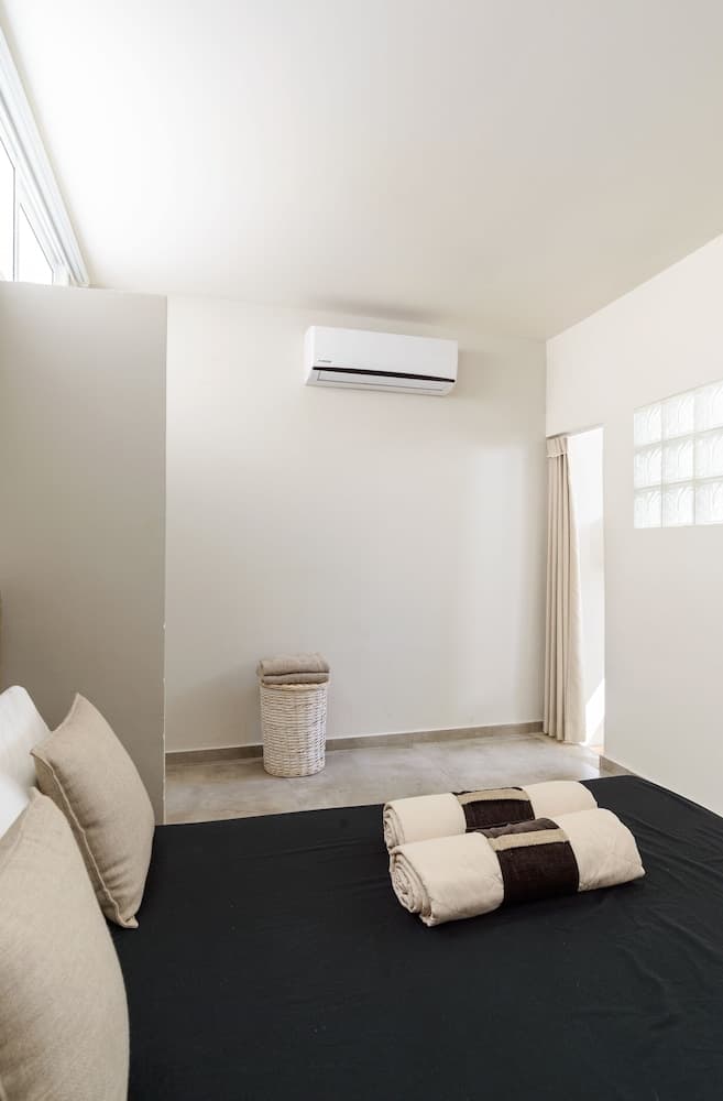 Duplex Lively Neighborhood by FeelHome