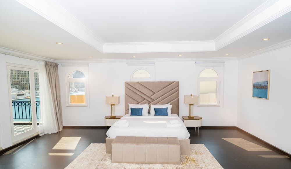 LUX The Luxury Sunny Shores Palm Villa