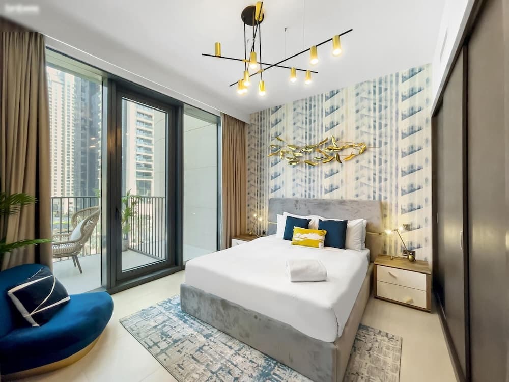 Lux 4BR Duplex in Blvd of Downtown