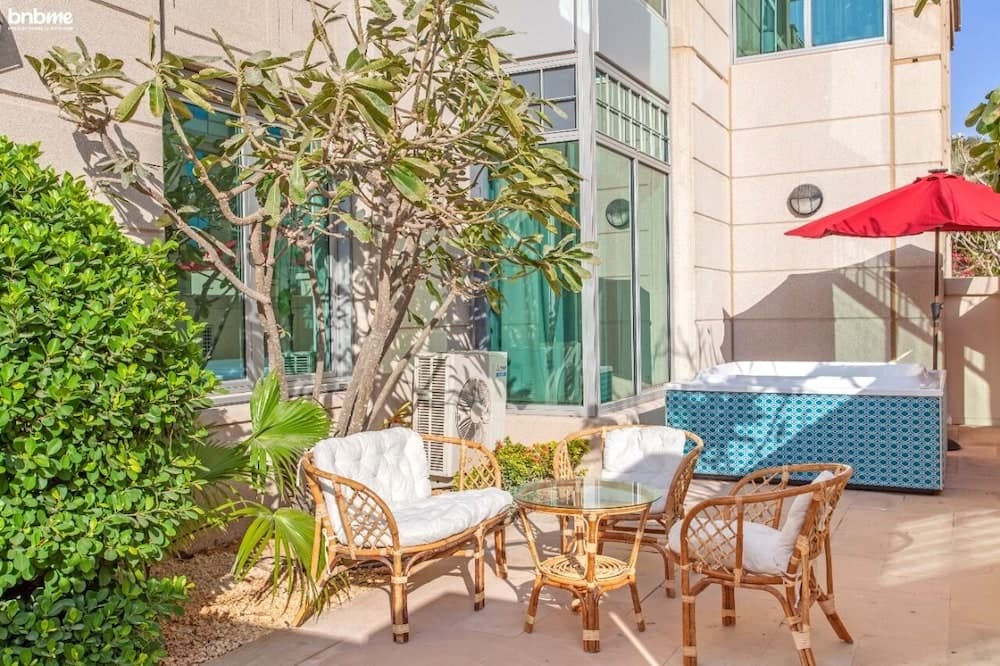 Pvt Jacuzzi Tub Groundfloor 2 Bed Bnbme Homes