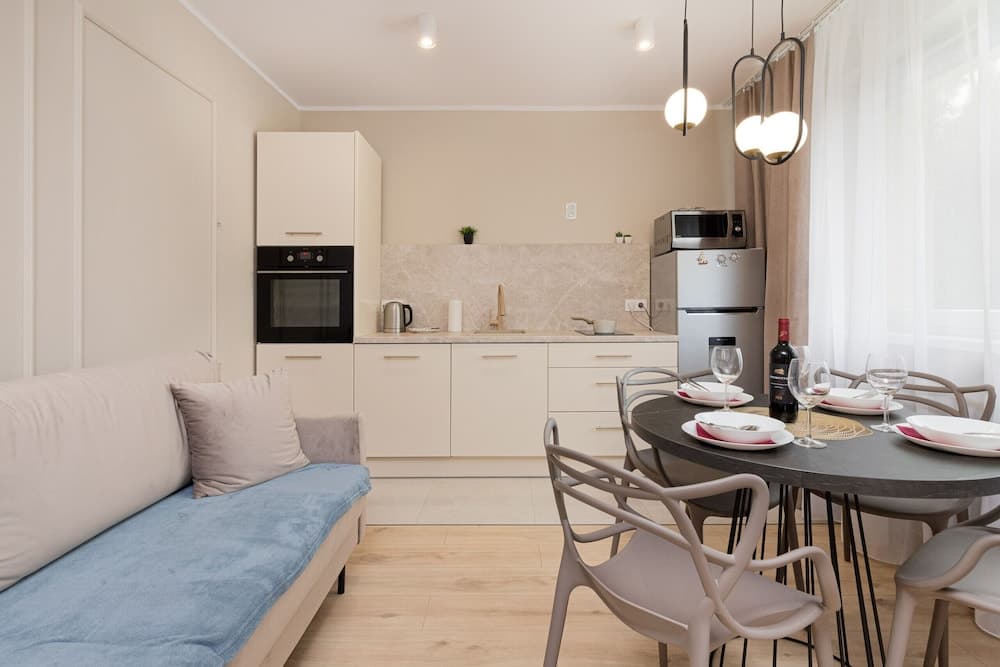 Rozewie Cosy Apartment by Renters