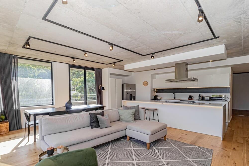 Beautiful Penthouse Apartment With Table Mountain Views and Private Pool 40 on L