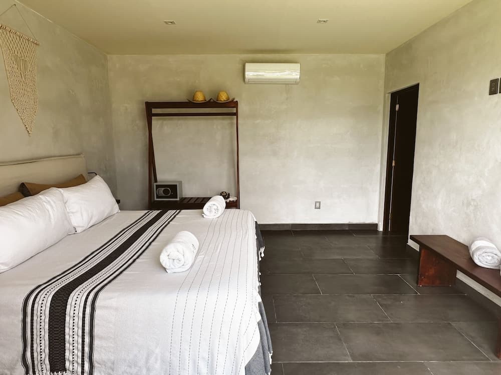 Bora Boutique - Adults Only