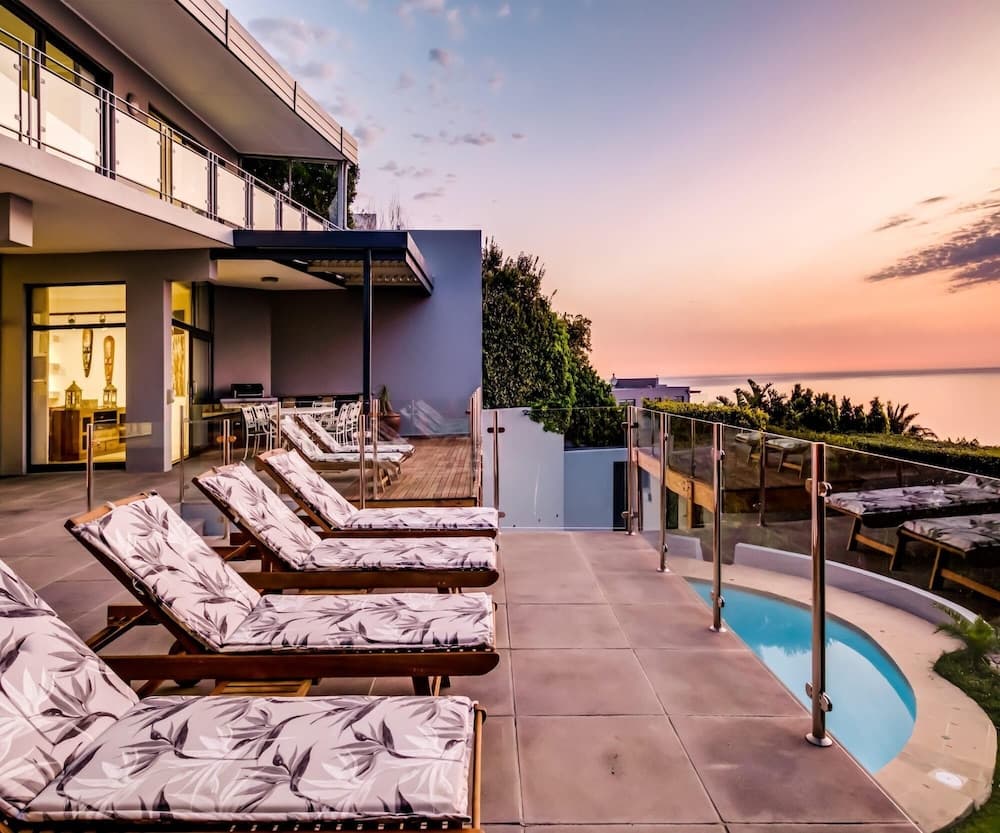 Spindrift in Camps Bay