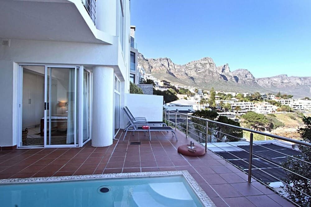 Camps Bay Holiday Apartment With Sea Views and Private Pool CBT Suite
