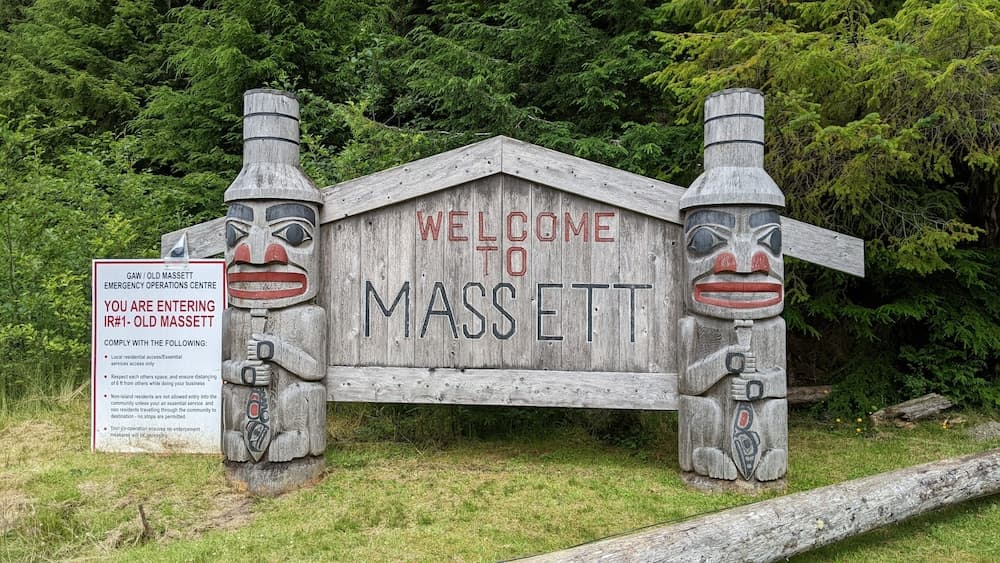 Singing Surf Inn & Pub