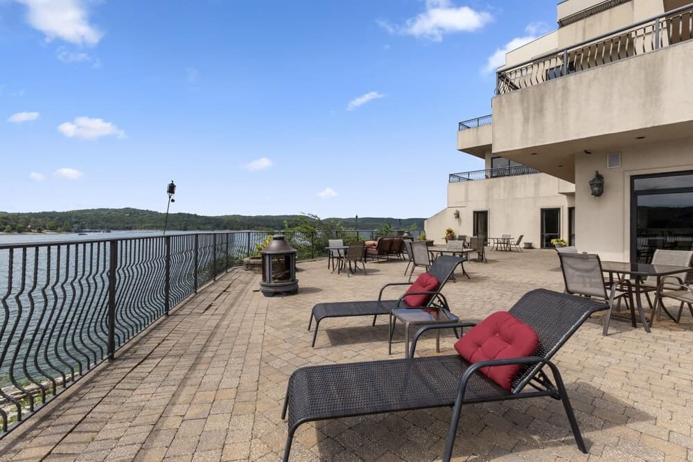 2 Bedroom Lake View Villa - Unit 205