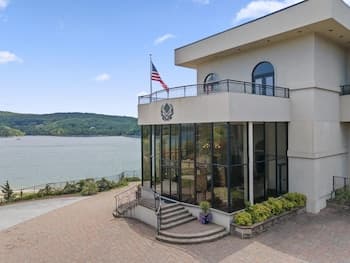 1 Bedroom Lake View Villa - Unit 408