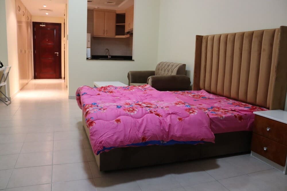 Stunning Studio With Pool And Gym Close To Marina