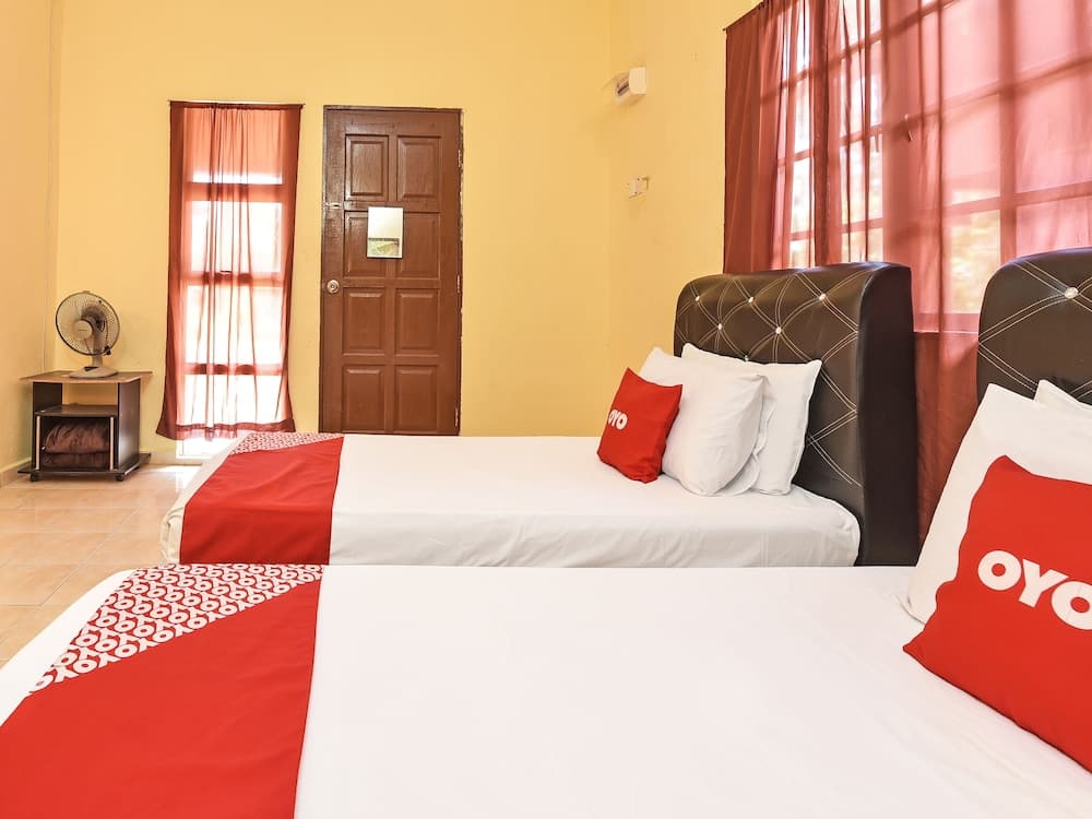 Oyo 90640 D'village River & Cafe Chalet