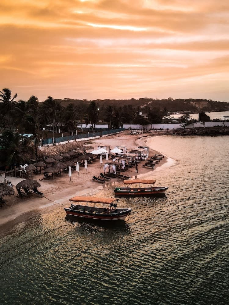 PB-C2 HABITACION TIPO CABAÑA EN 2 PISO