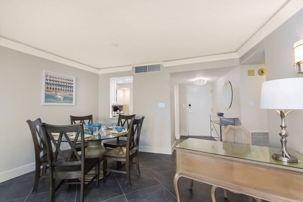 Crystal Sands Beach Elegance