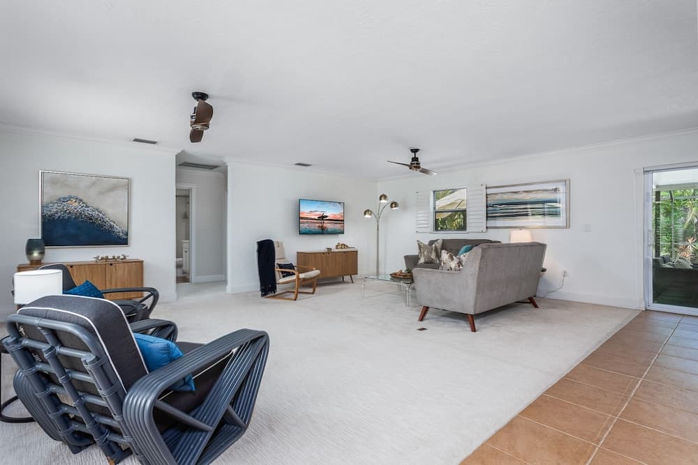 Lilac Mid-century Pool Home