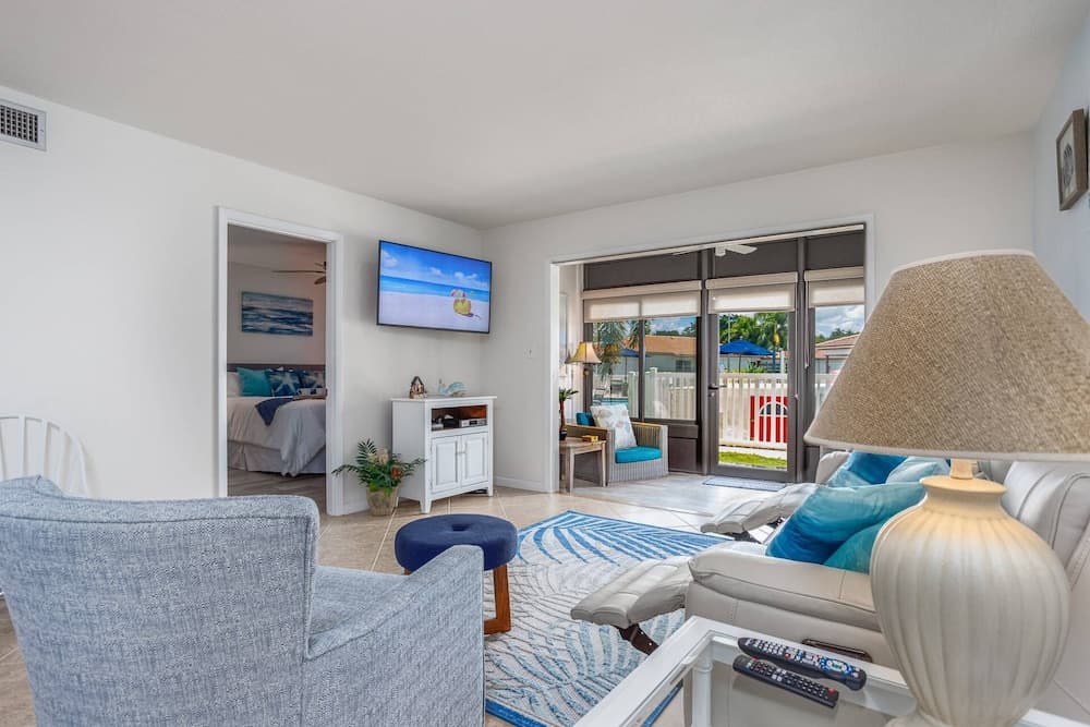 Vista Hermosa A Few Steps to the Heated Pool