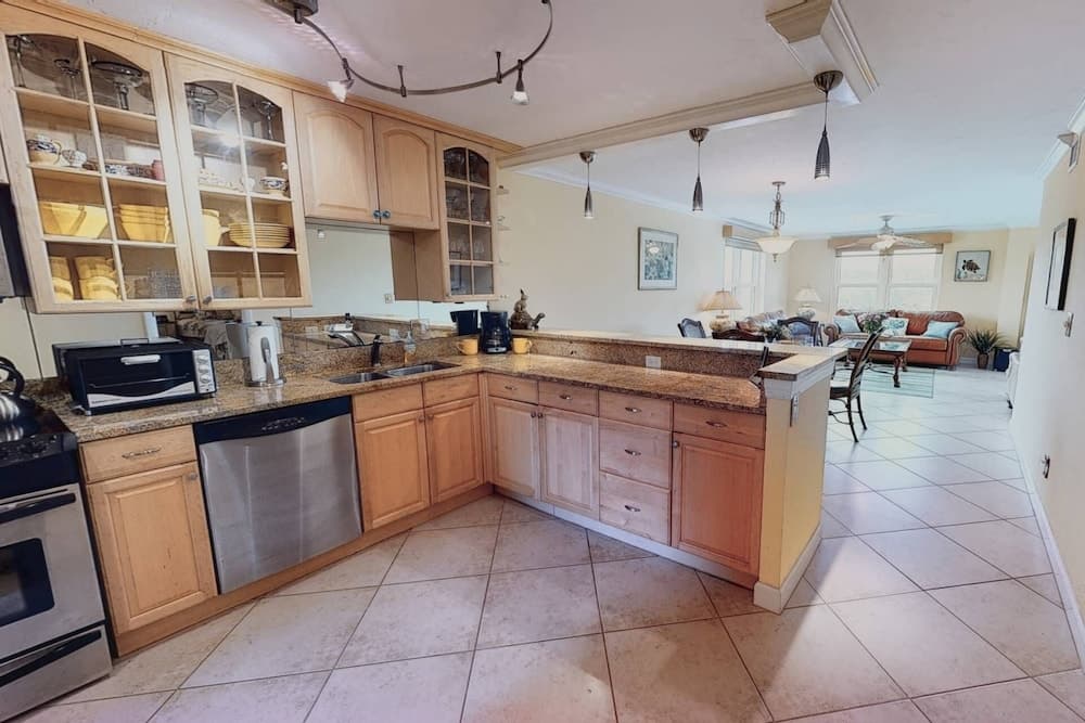 Island Reef Bayside With Private Beach