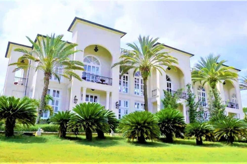 Beverly Hills Luxury Mansion Right in Sosua