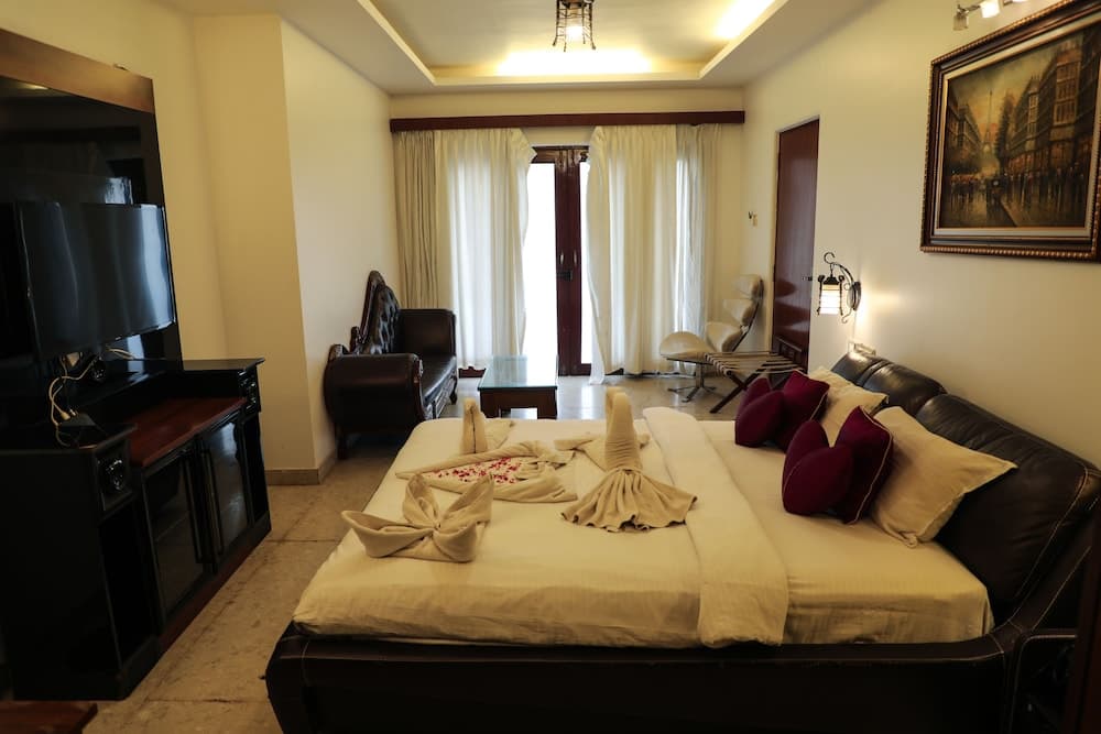 White Pearl Suites by Rosetum