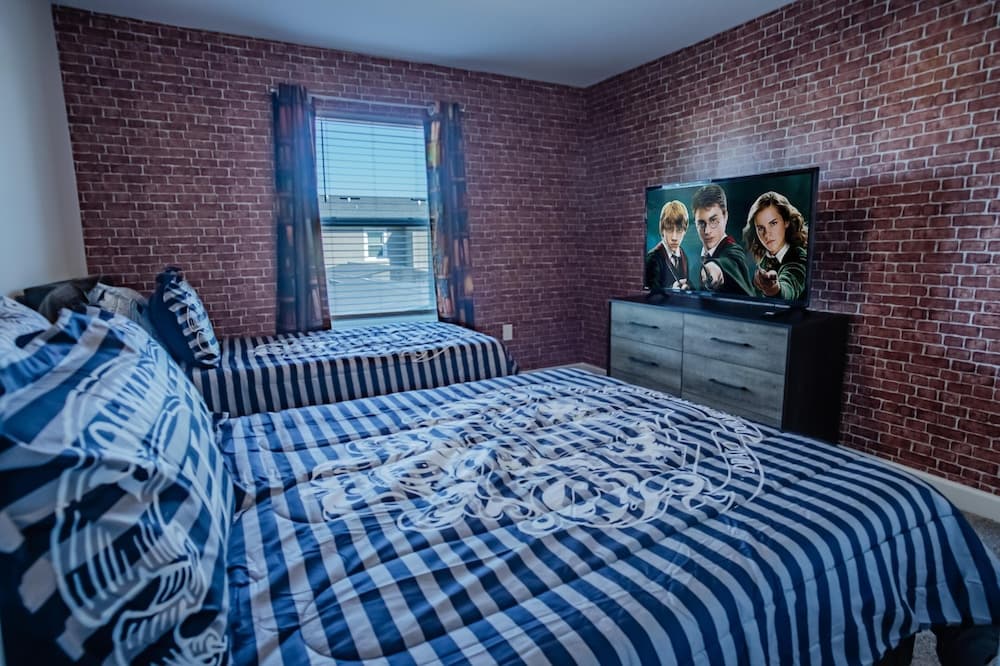 4261 PD - Storey Lake - Magical 4 Beds Villa With Pool