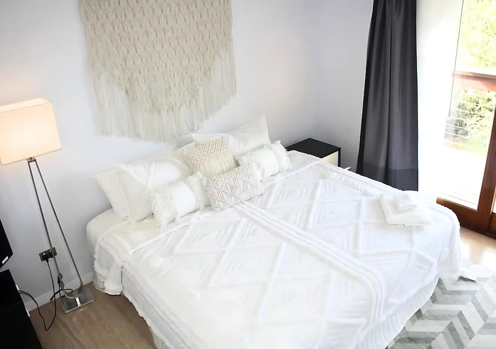 Whalers Watch Luxury Home