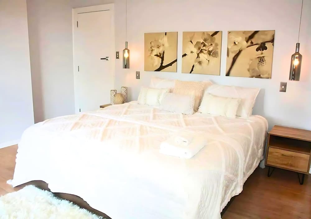 Whalers Watch Luxury Home