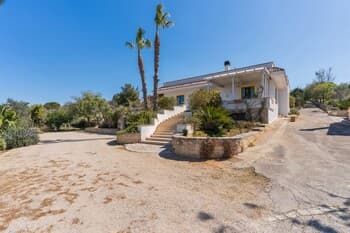 2799 Villa Colfiorito by Barbarhouse