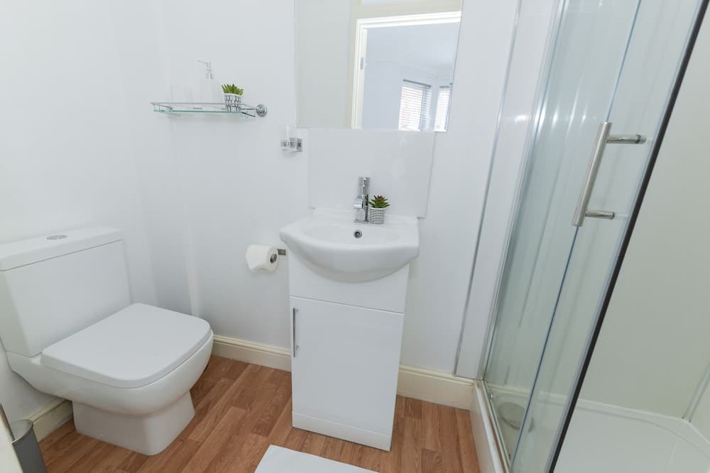 Linden Grove Apartments