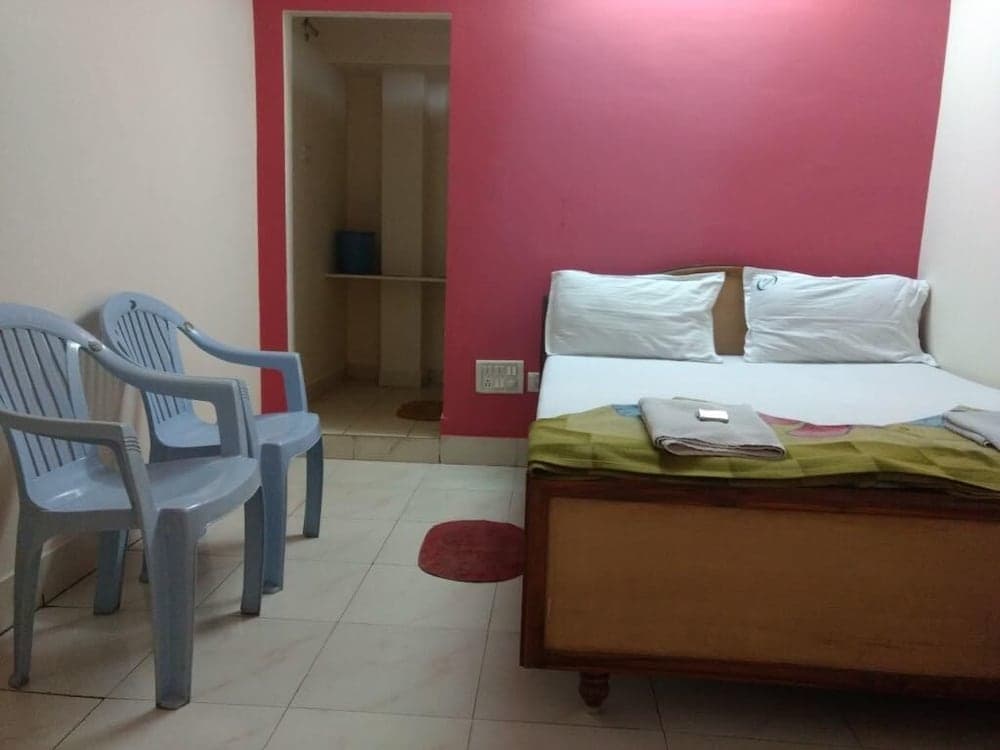 Aahvanam Service Apartment