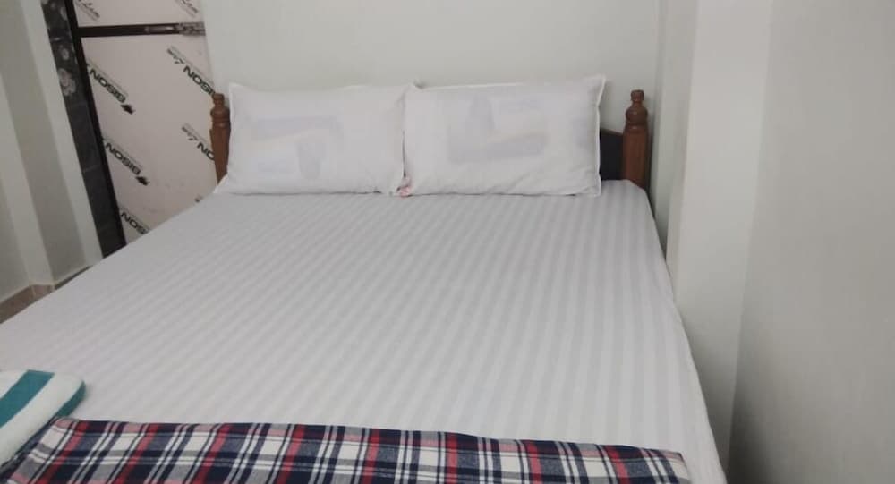 Aahvanam Service Apartment