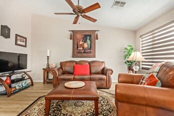 Hazeltine Solera Chandler 2 Bedroom Home by Redawning