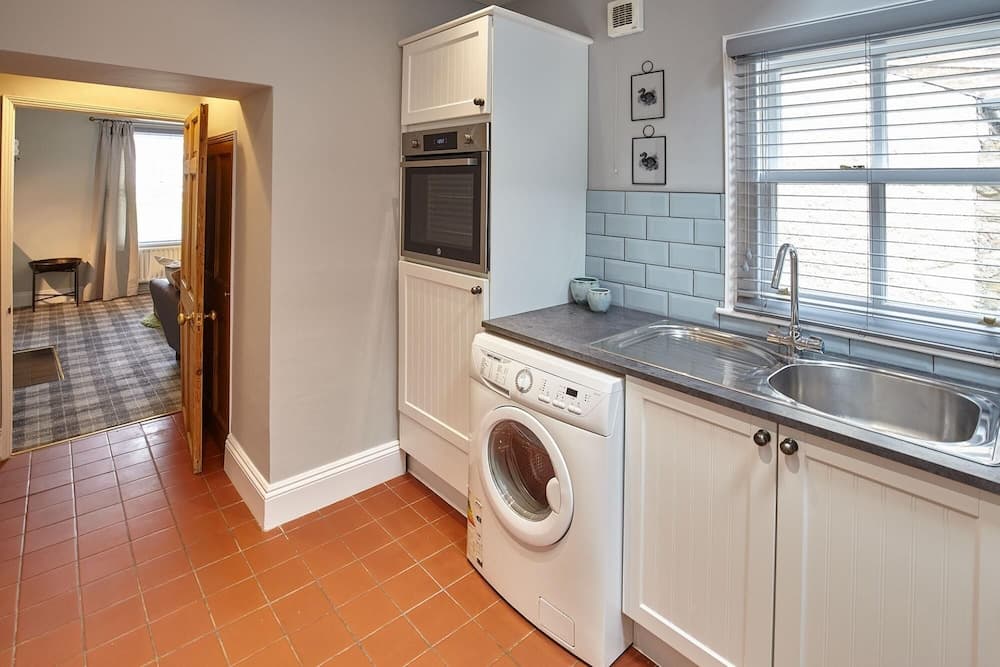 Host Stay Rose Cottage