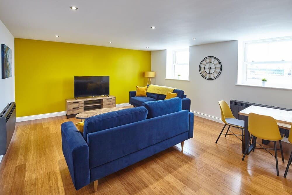 Host Stay The Royal Hideaway