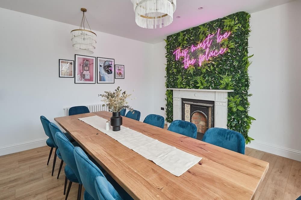 Host Stay Parkside Villa