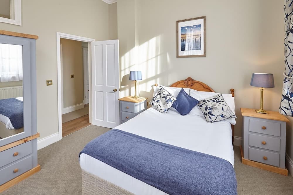 Host Stay The Old Chapel