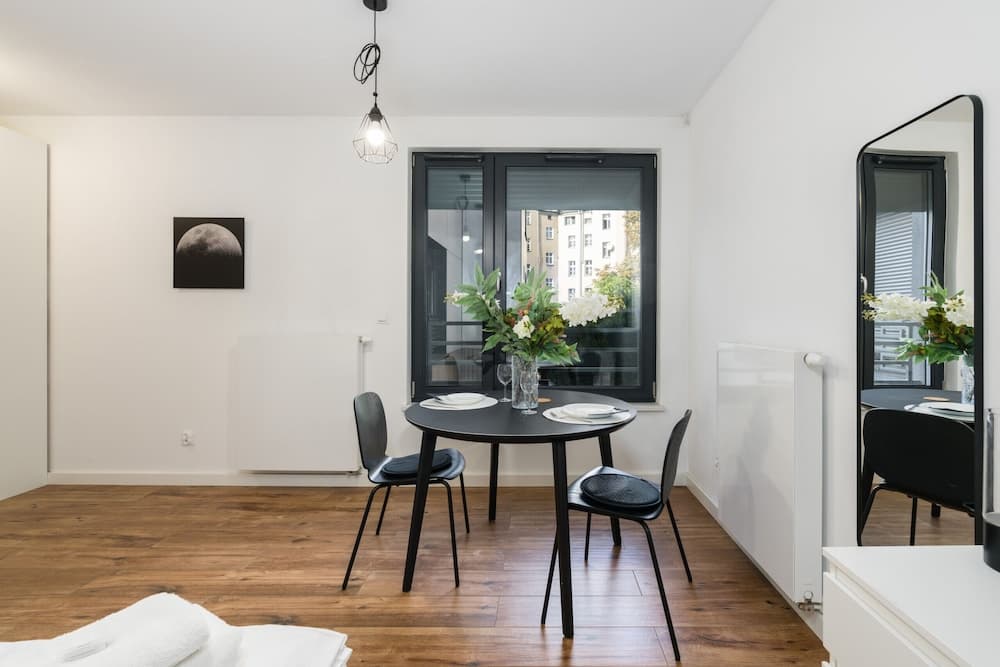 Studio Poznań Old Town Rybaki by Renters