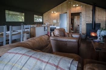 Three Cliffs Glamping Tent - Llangennith