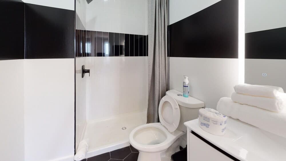 Luxury 2BR 30 Mins to Manhattan Evonify