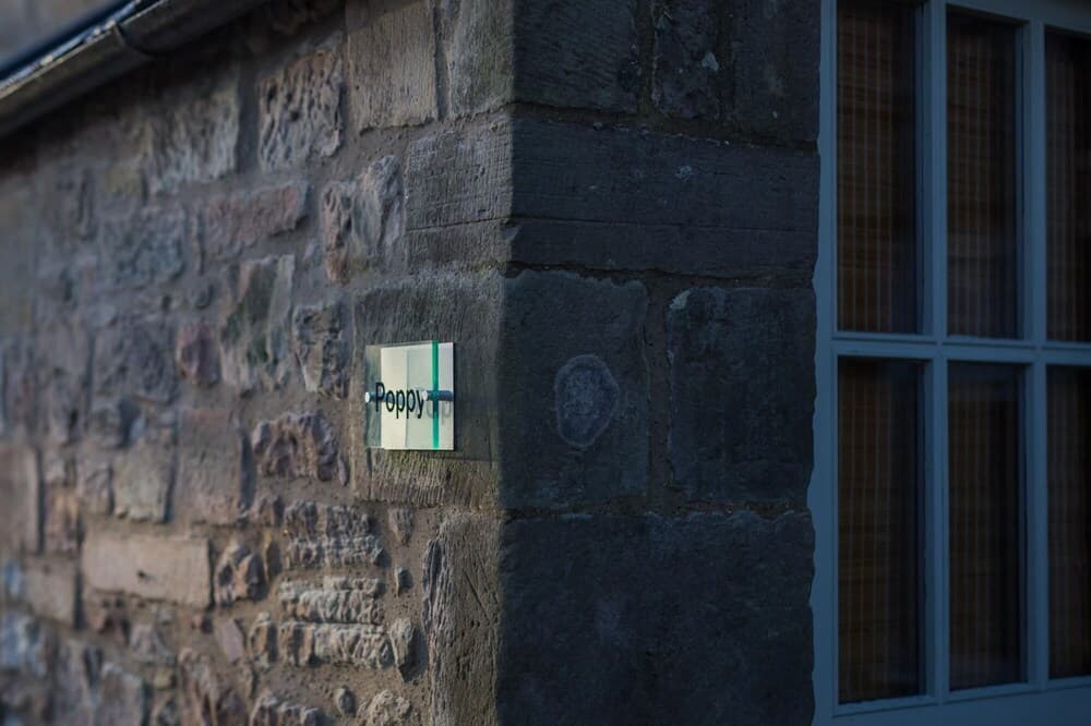 Host Stay No 5 Poppy Cottage