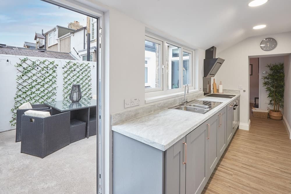 Host Stay King s Cottage