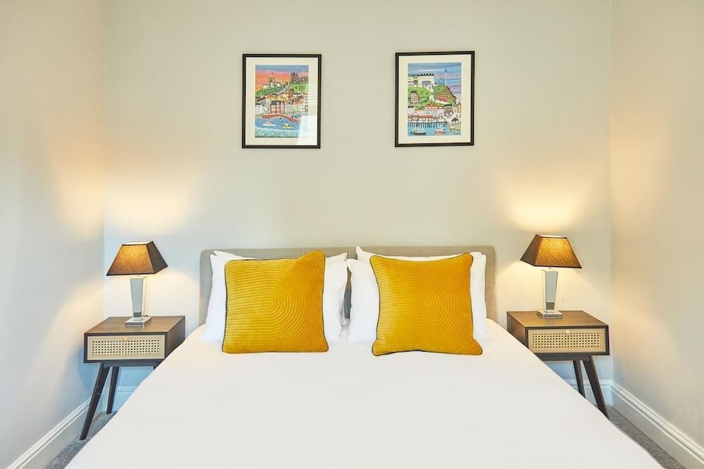 Host Stay Tanqueray House