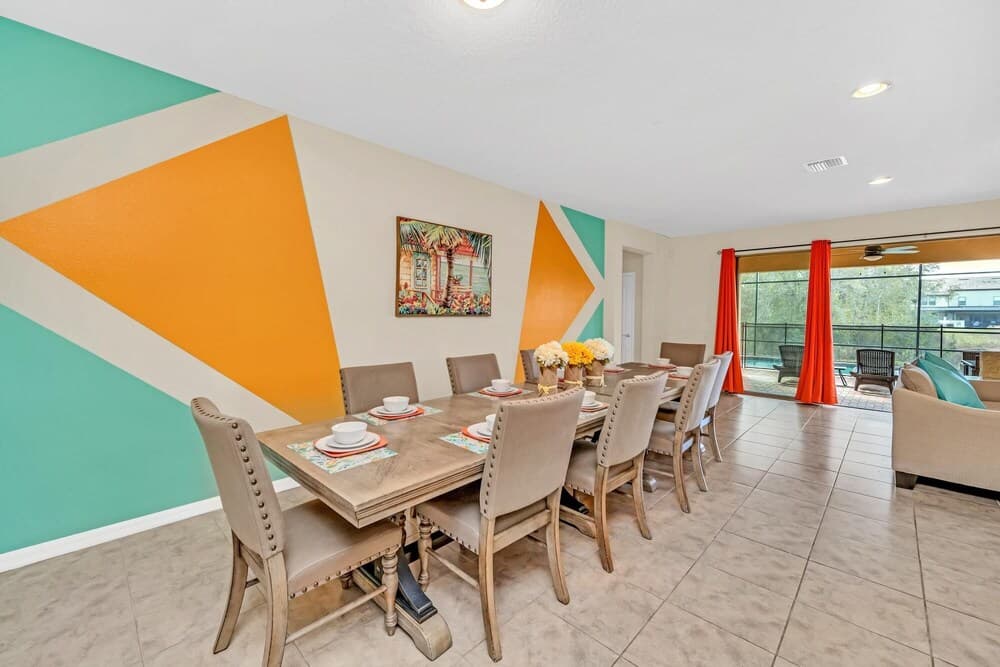 8BR Home Sleeps 16 - With Pool Hot Tub Games