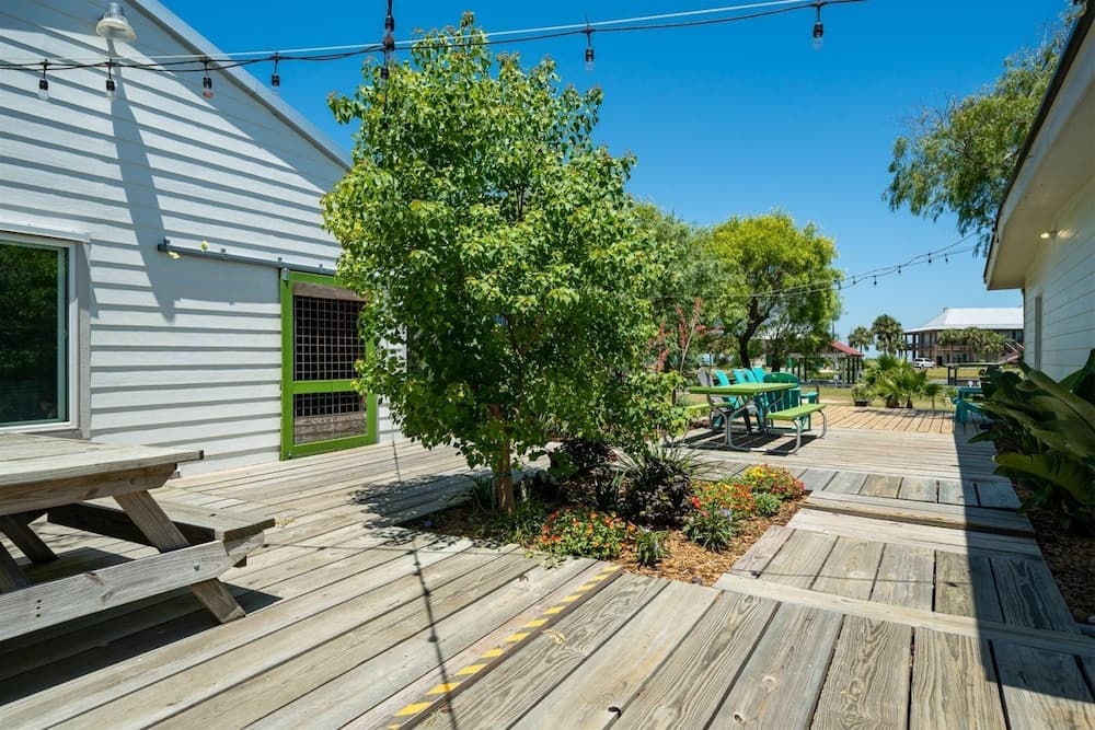 Knot A Care by Miss Kitty’s