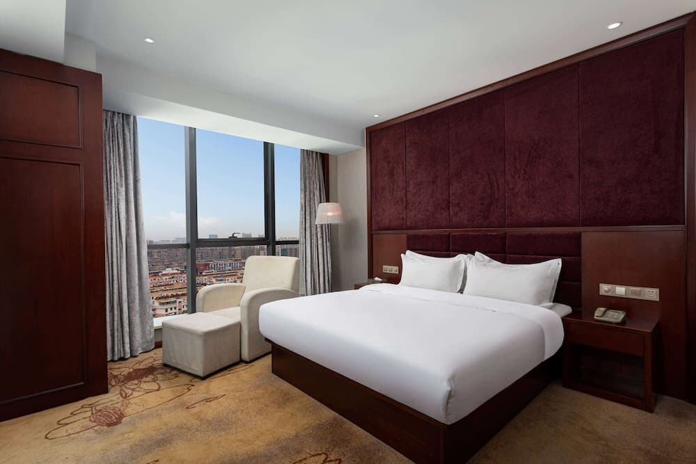 Ramada Plaza by Wyndham Yangzhou Downtown