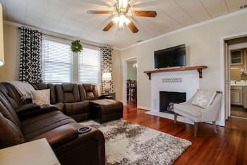Southern Living for 4 in Richmond Hill