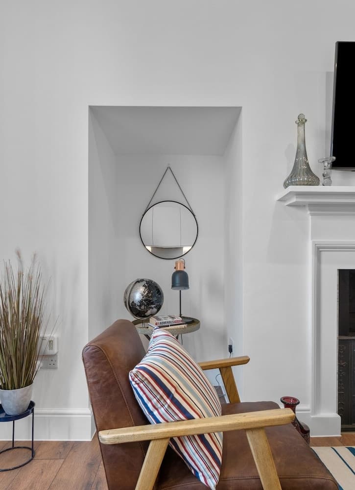 Hawkyns by Pureserviced