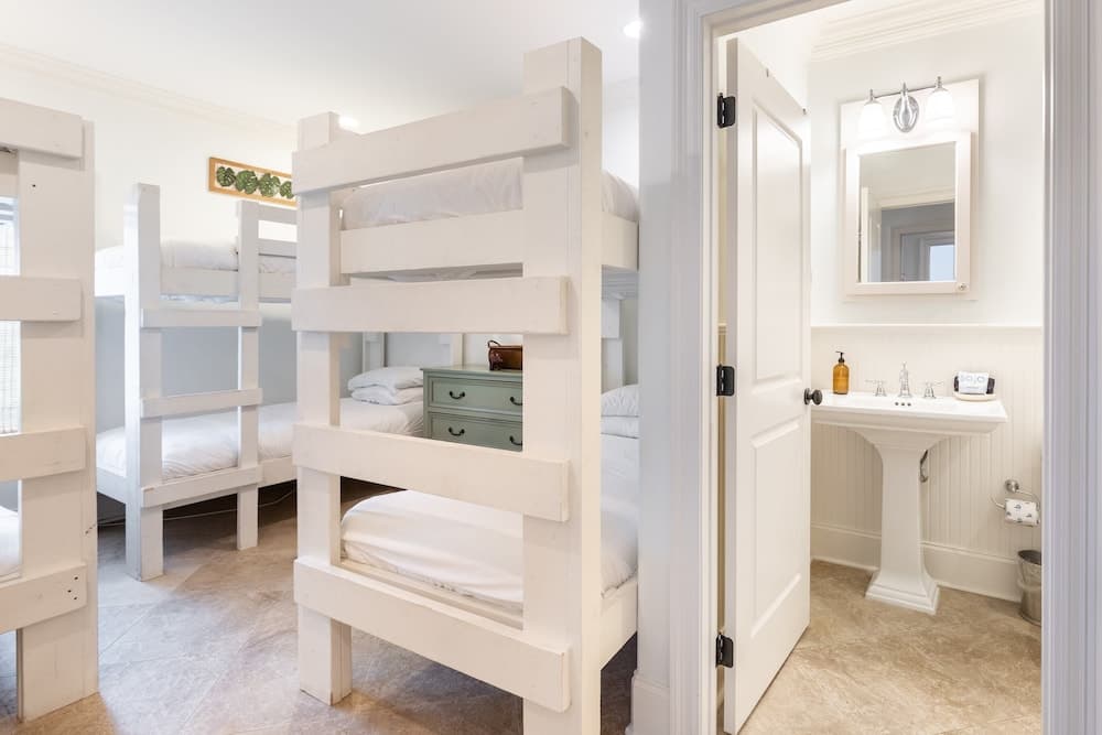 Seas To Tango by Avantstay 2 Mins to Beach!