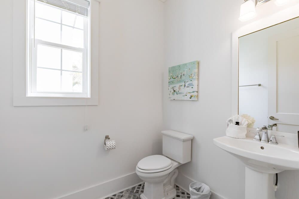 Destin's Gem by Avantstay Steps to the Beach w/ BBQ & Pool