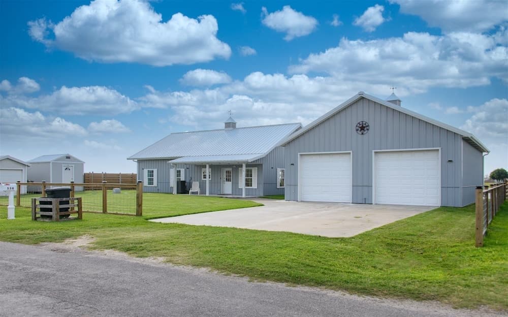 The Blue Heron by Miss Kitty’s