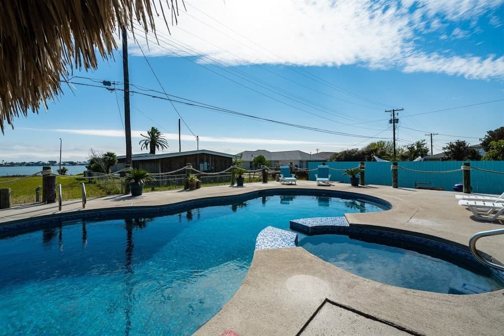 Texas Tiki by Miss Kitty’s