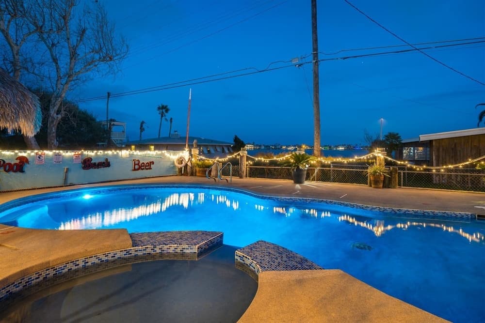 Texas Tiki by Miss Kitty’s